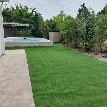 De Luxe Avec * Saint-Médard-en-Jalles